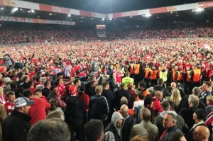  柏林联合主场球迷爆满，激情助威催生胜利奇迹