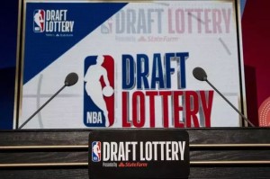  老鹰状元签概率抽中联盟倒数第一  