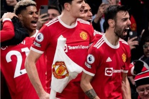  曼联逆转绝杀西汉姆，拉什福德补时世界波定乾坤  