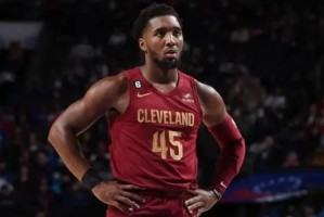  米切尔45分骑士横扫步行者  