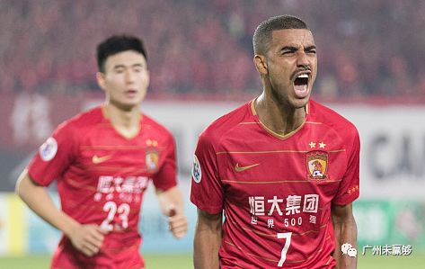  雷恩边路突破犀利，两翼齐飞撕裂对手防线